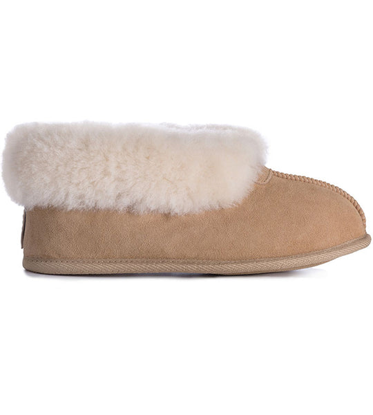 Androscoggin Sheepskin Slippers for Men and Women - Hammacher